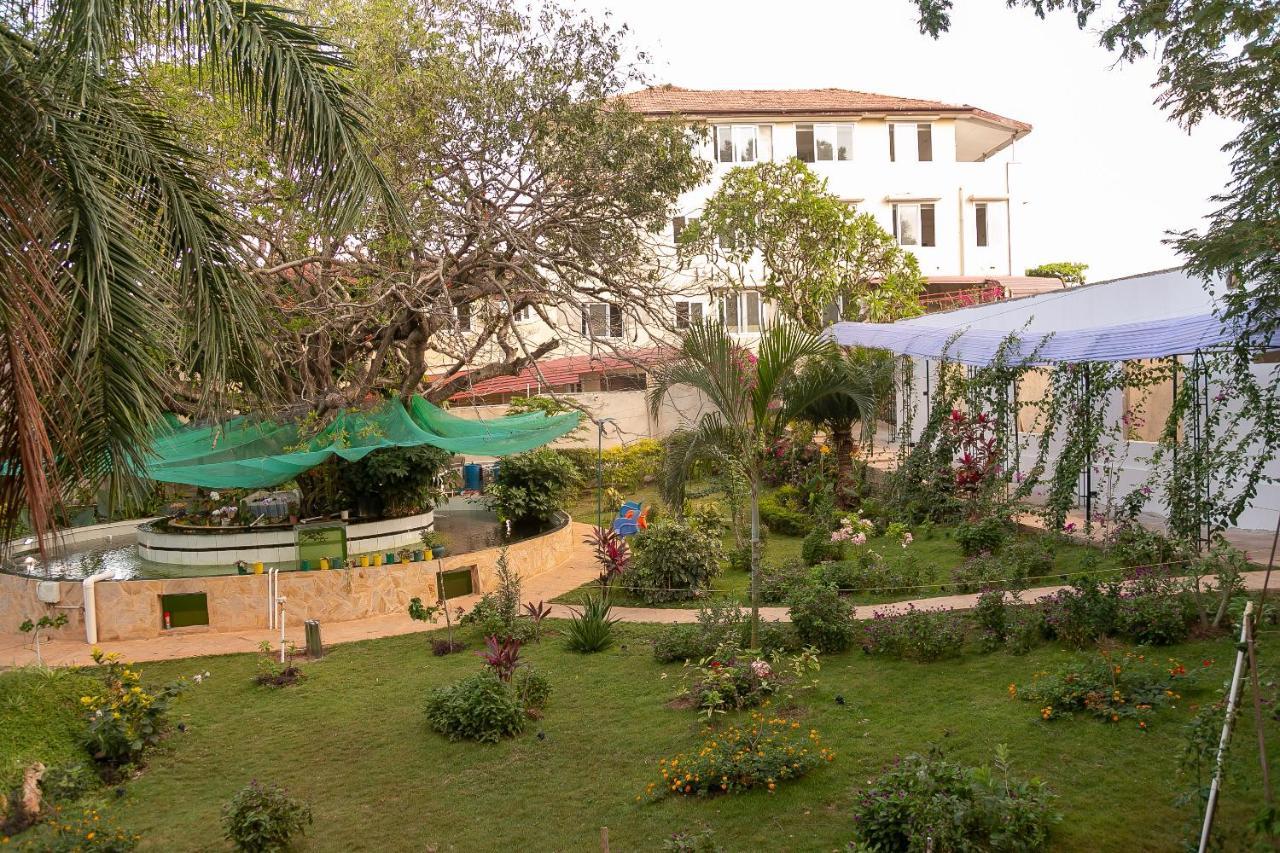 Hotel Totara Dar es Salaam Exteriör bild